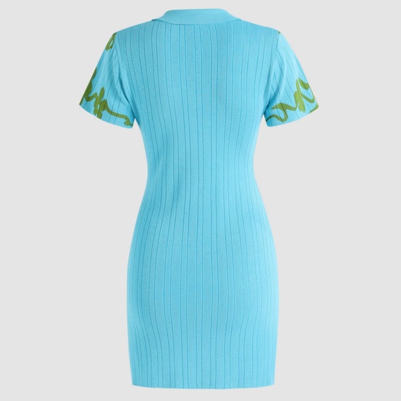 Blue and green floral print ribbed dress with buttons - Picture 2 of 9